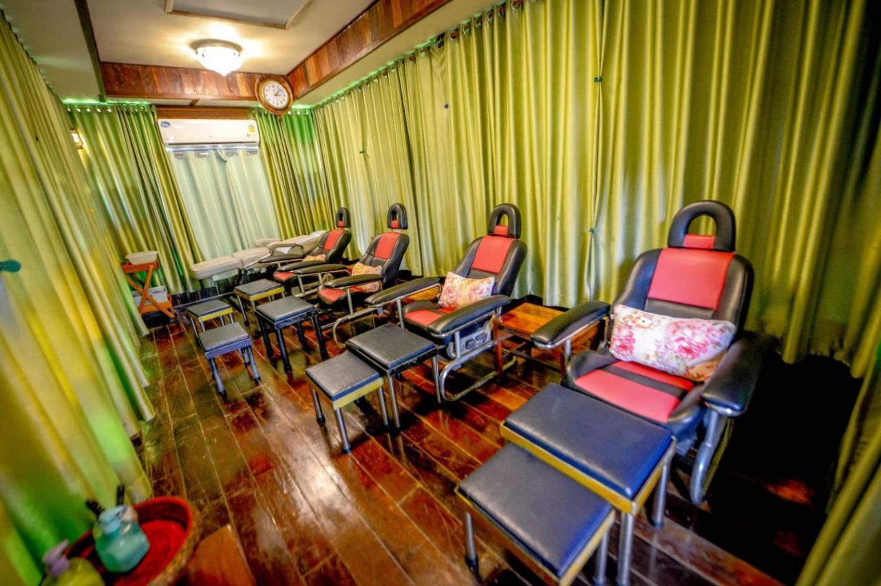Mrk Resort & Massage Lop Buri Екстериор снимка