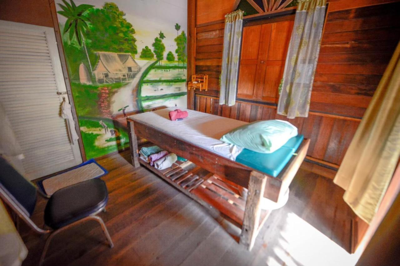 Mrk Resort & Massage Lop Buri Екстериор снимка