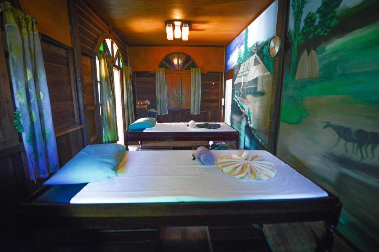 Mrk Resort & Massage Lop Buri Екстериор снимка