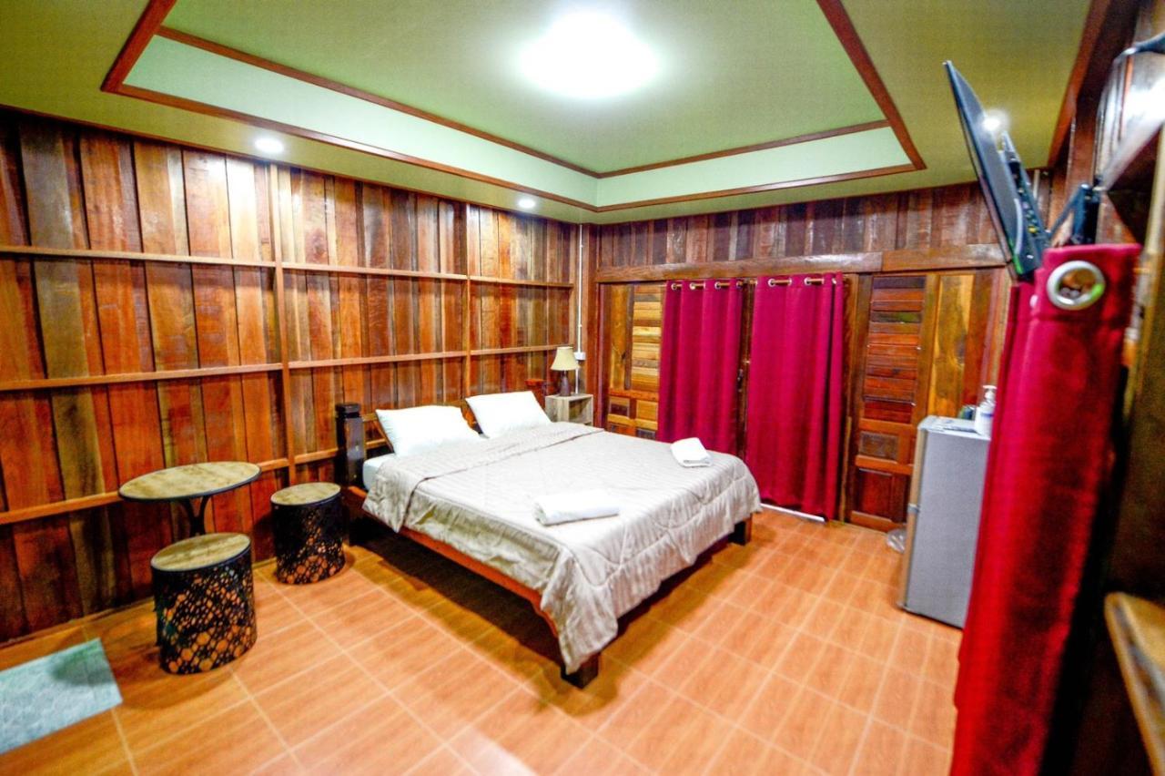 Mrk Resort & Massage Lop Buri Екстериор снимка