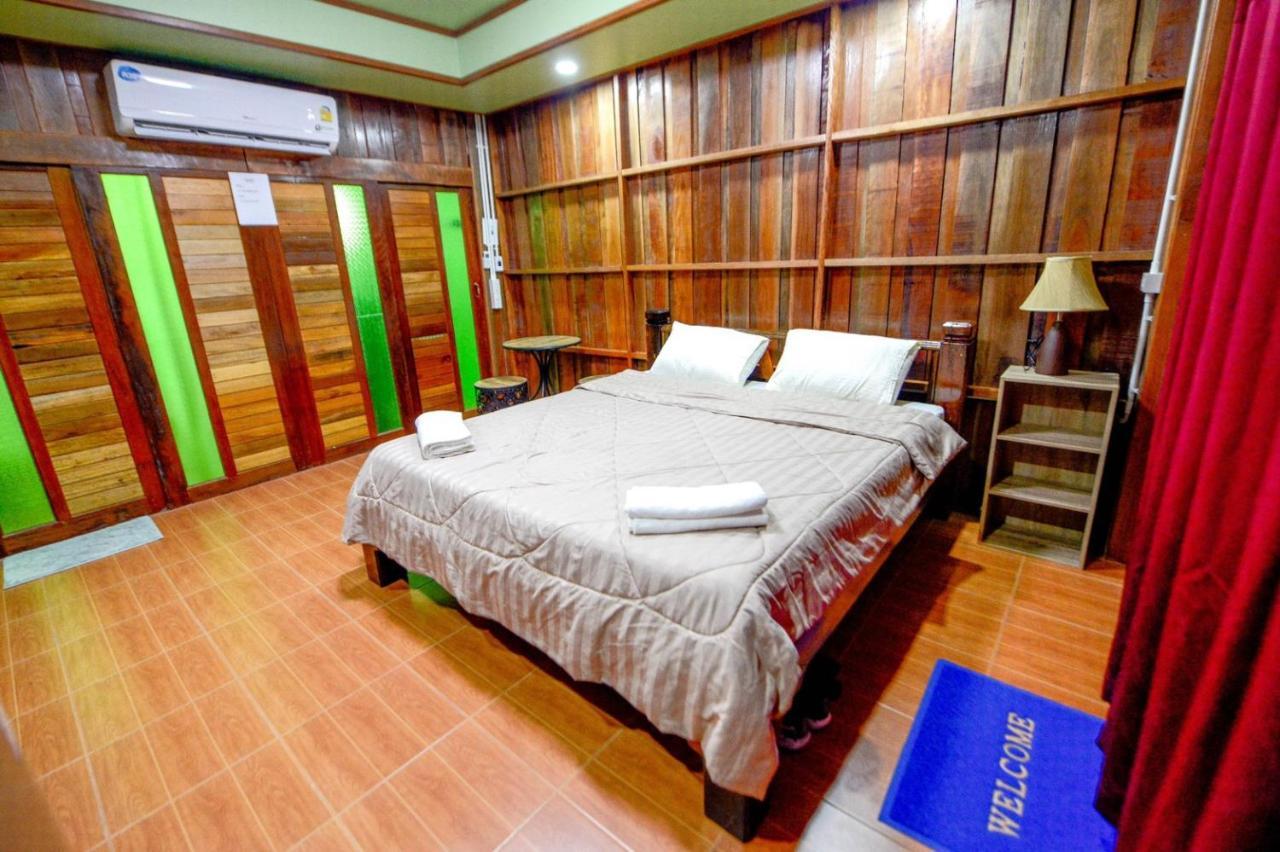 Mrk Resort & Massage Lop Buri Екстериор снимка