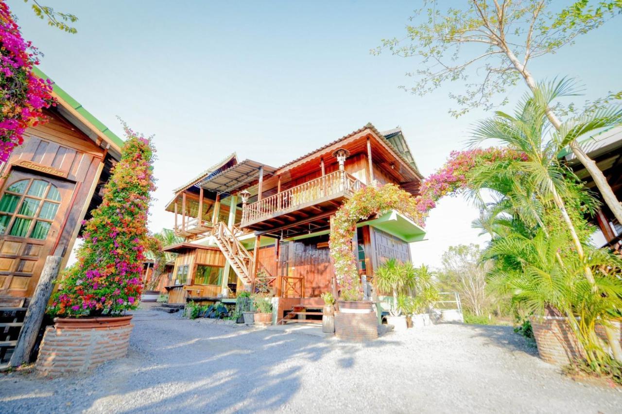 Mrk Resort & Massage Lop Buri Екстериор снимка