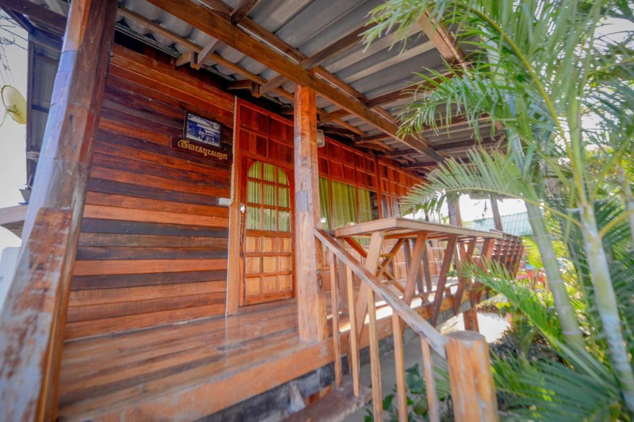 Mrk Resort & Massage Lop Buri Екстериор снимка