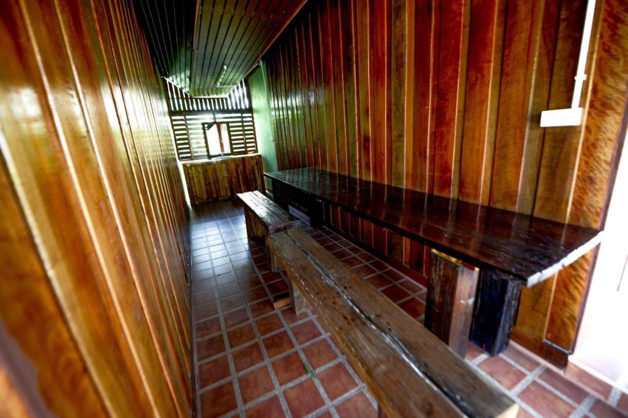 Mrk Resort & Massage Lop Buri Екстериор снимка